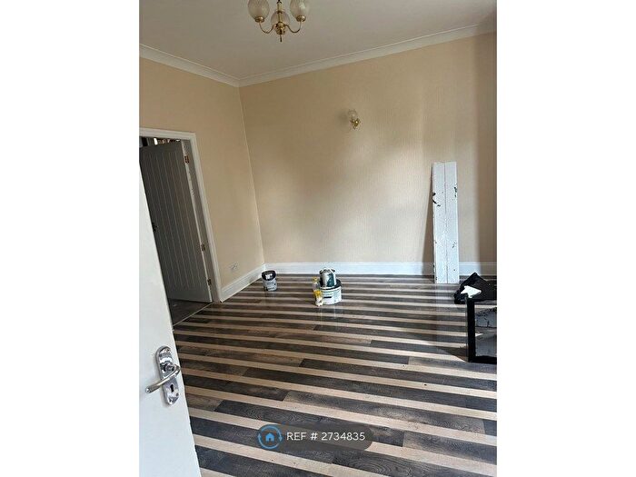 1 Bedroom Flat To Rent In Keighley Road, Bradford, BD8