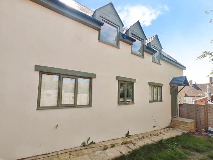 3 Bedroom Detached House To Rent In Hitchmans Mews Albion Street, Chipping Norton, OX7