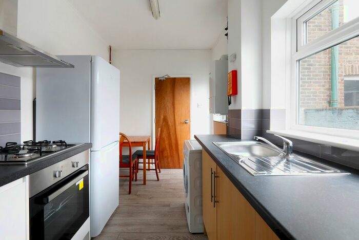 5 Bedroom Terraced House To Rent In Ladysmith Road, Brighton, BN2