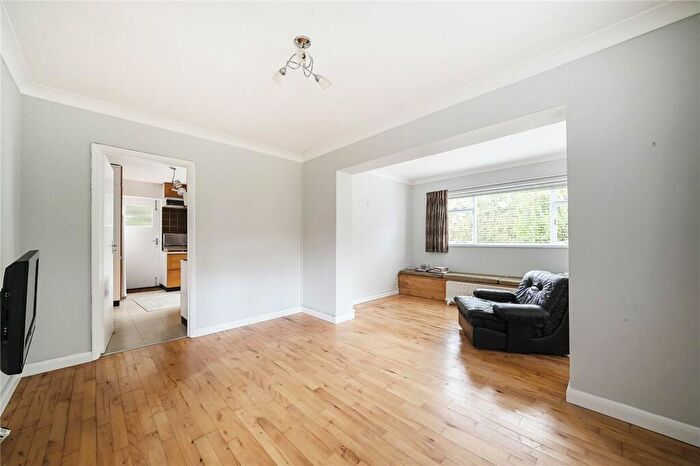 5 Bedroom Detached House For Sale In St. Johns Rise, Woking, Surrey, GU21