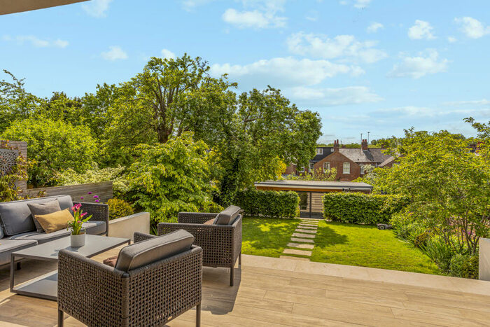 5 Bedroom Semi-Detached House To Rent In Iffley Road, Oxford, OX4