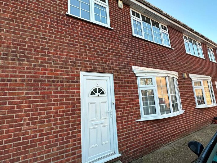 3 Bedroom Terraced House To Rent In Old Roman Bank, Skegness, PE25