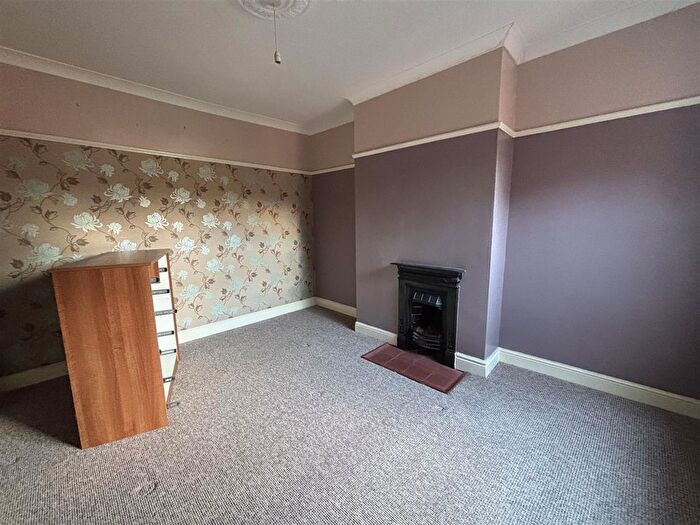 3 Bedroom Property To Rent In The Crescent, Walsall, WS1