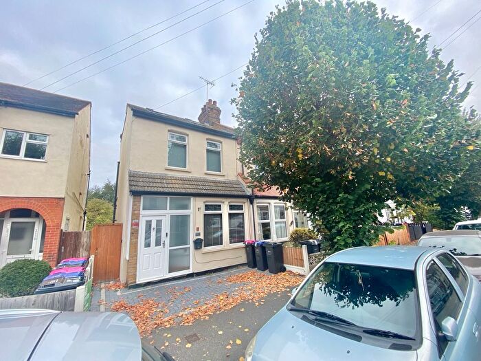 3 Bedroom Terraced House To Rent In South Avenue, Southend-On-Sea, SS2