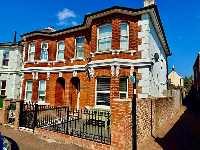 2 Bedroom Semi Detached House To Rent In Edward Street, Southborough, TN4