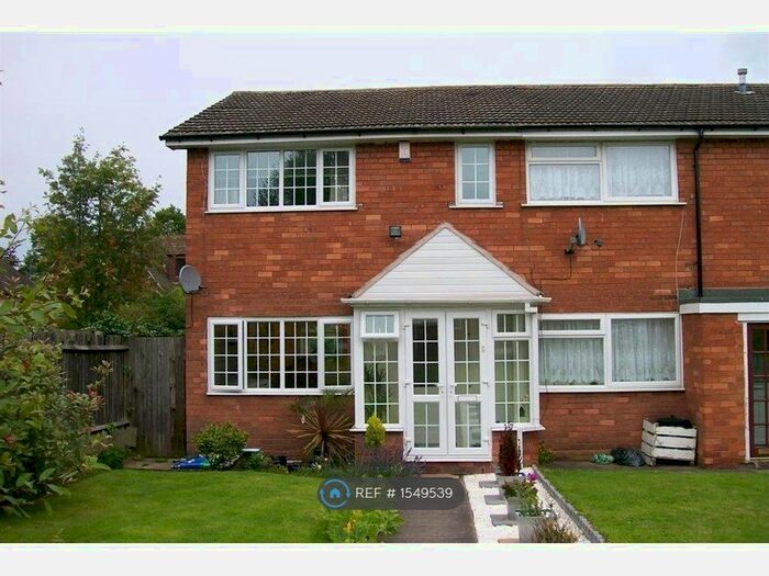 3 Bedroom End Of Terrace House To Rent In Earlswood Court, Birmingham, B20