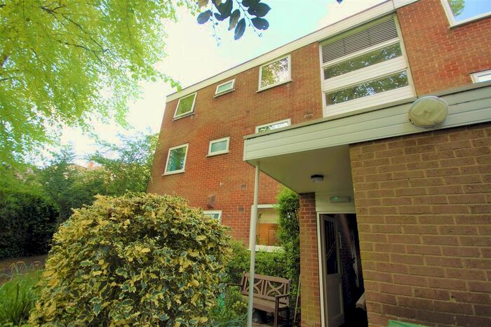 2 Bedroom Flat To Rent In Mayfield Road, Moseley, Birmingham, B13