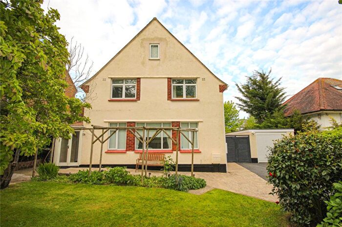 4 Bedroom Detached House For Sale In Marlpit Lane, Seaton, EX12