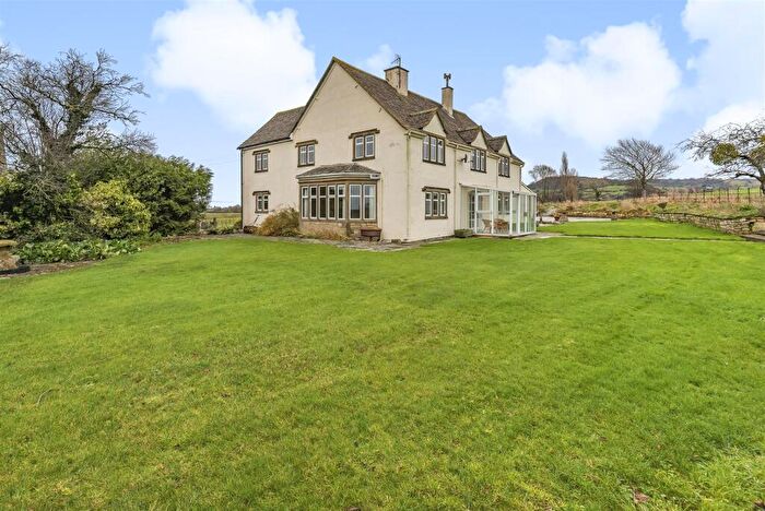 4 Bedroom Detached House To Rent In Standish, GL10