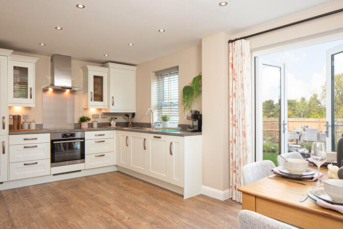 3 Bedroom End Of Terrace House For Sale In Richmond Park, Whitfield, Kent, CT16