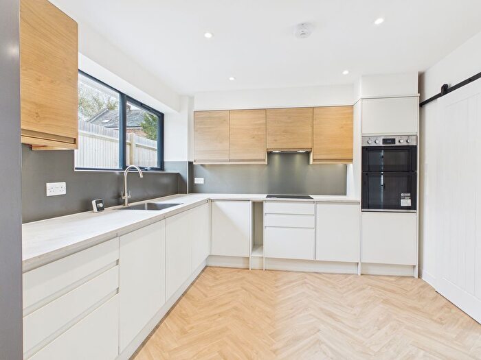 3 Bedroom Bungalow For Sale In Highgate Hill, Hawkhurst, TN18