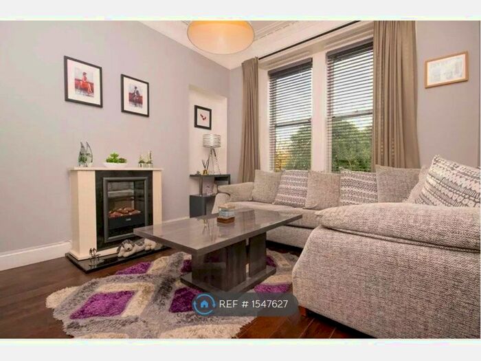 1 Bedroom Flat To Rent In Macintyre Place, Paisley, PA2