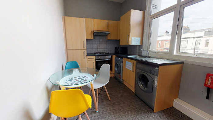 3 Bedroom Apartment To Rent In B North Friary House, PL4