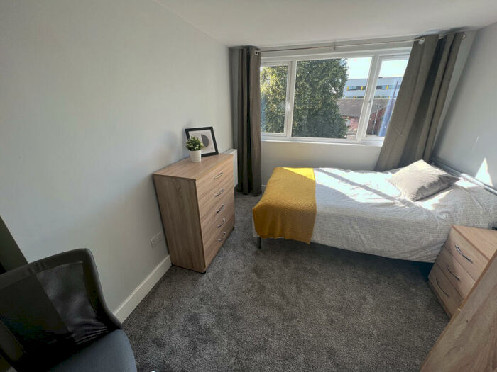 4 Bedroom Semi-Detached House To Rent In Warwick Street, Dunkirk, Nottingham, NG7