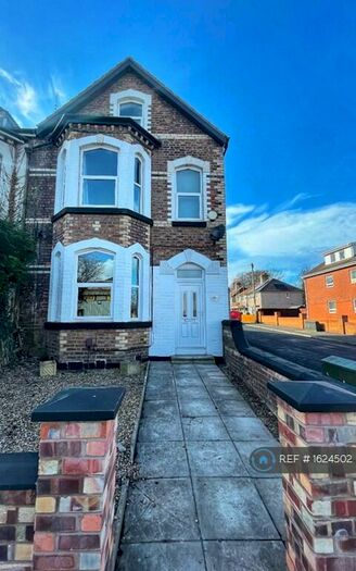 4 Bedroom End Of Terrace House To Rent In Old Chester Road, Birkenhead, CH42