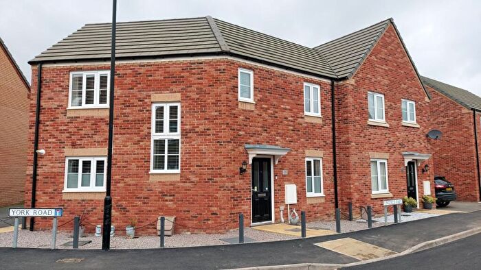3 Bedroom Semi Detached House For Sale In Lingfield Park, Bourne, PE10