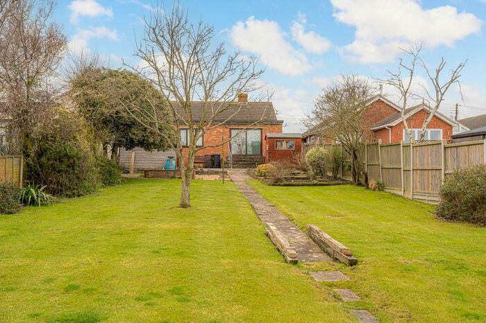 3 Bedroom Detached Bungalow For Sale In Dargate Road, Whitstable, CT5