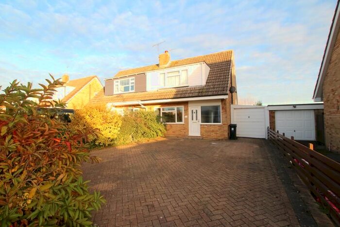 3 Bedroom Property To Rent In Standish Avenue, Stoke Lodge, BS34