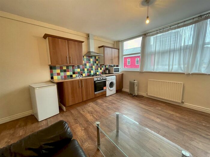 1 Bedroom Flat To Rent In High Street, Gateshead, NE8