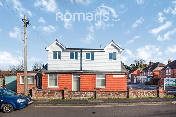 3 Bedroom Flat To Rent In Aldershot Road, Church Crookham, Fleet, GU52