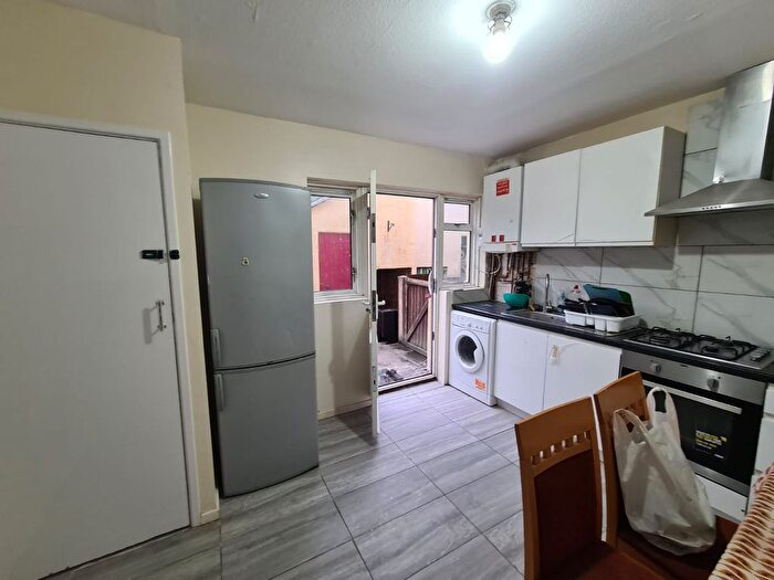 Studio To Rent In Lavender Rise, West Drayton, UB7