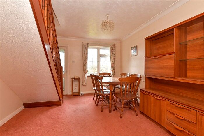 3 Bedroom Detached House For Sale In Wemmick Close, Rochester, Kent, ME1