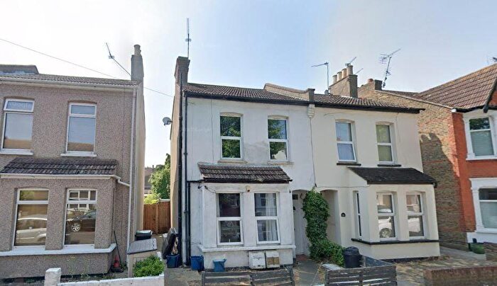 1 Bedroom Flat To Rent In St. Anns Road, Southend-on-Sea, SS2