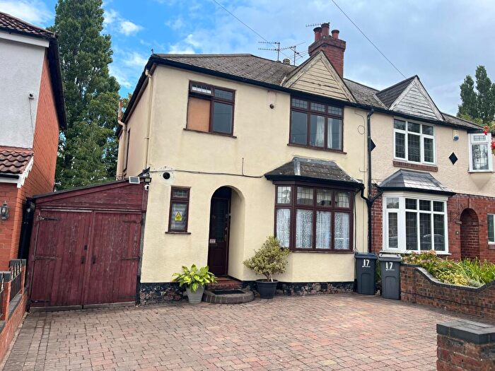 3 Bedroom Semi Detached House For Sale In Langleys Road, Birmingham, West Midlands, B29