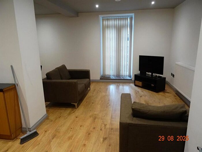 3 Bedroom Apartment To Rent In Osborne Terrace, Newcastle Upon Tyne, NE2