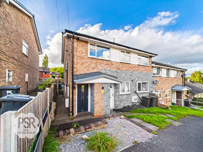 3 Bedroom Apartment For Sale In Charlesworth Crescent, Furness Vale, SK23