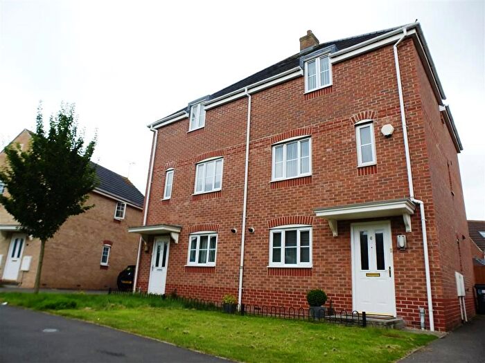 4 Bedroom Property To Rent In Dragonfly Road, Swindon, SN3