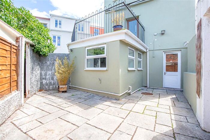 2 Bedroom Semi-Detached House For Sale In Ashfield Place, Bristol, BS6