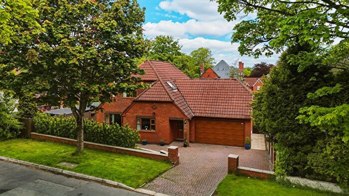 4 Bedroom Detached House For Sale In Hollins Lane, Baxenden, Accrington, BB5