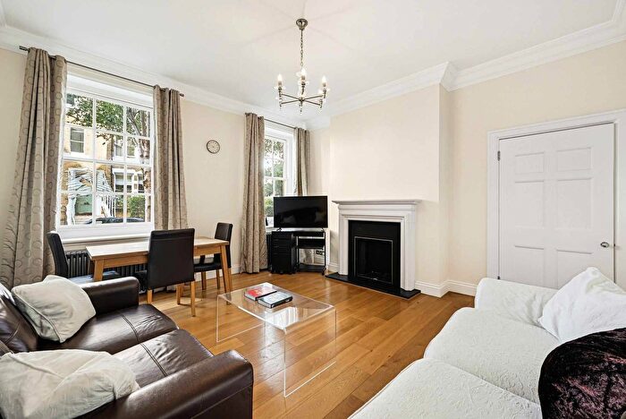 1 Bedroom Flat To Rent In Sheffield Terrace, London, W8