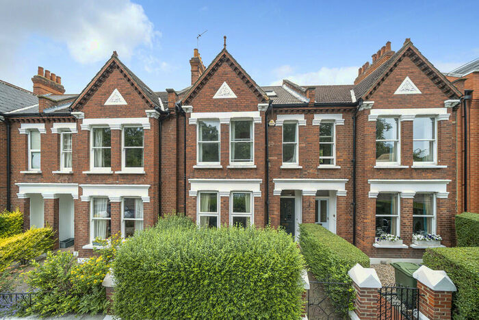 4 Bedroom Town House To Rent In Calais Street, SE5