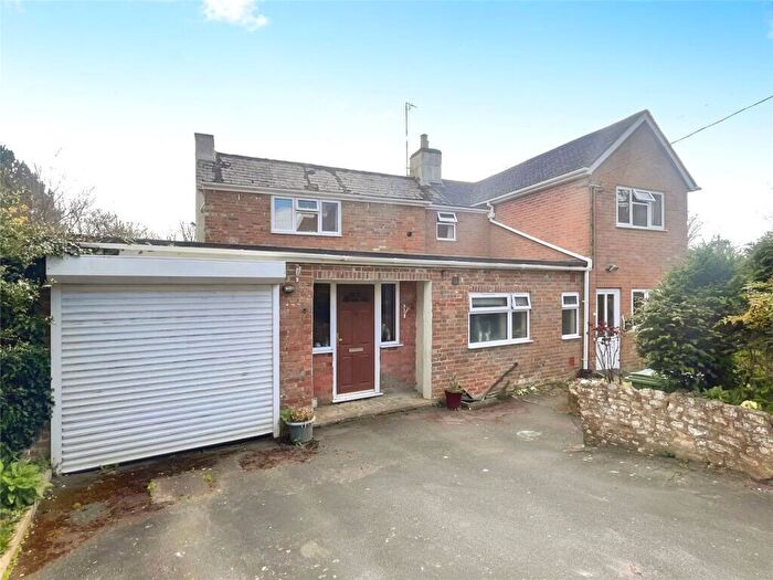 5 Bedroom Detached House For Sale In Castle Lane, Whitchurch, Aylesbury, Buckinghamshire, HP22