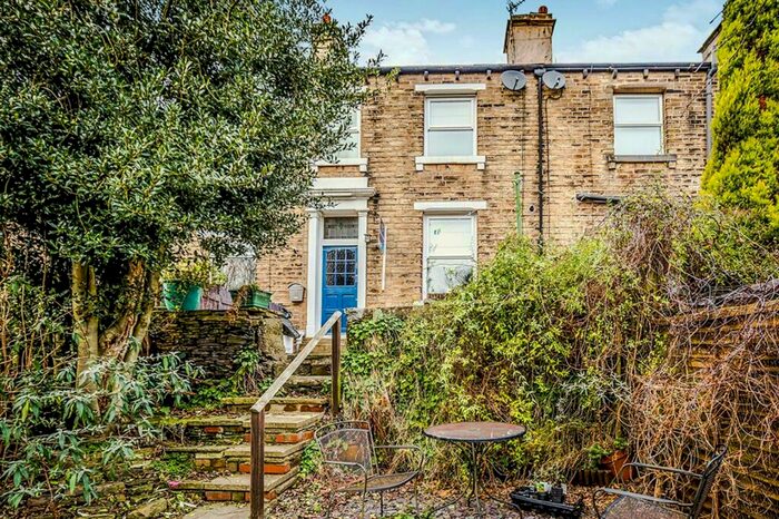 1 Bedroom House To Rent In Halifax Road, Huddersfield, West Yorkshire, HD3