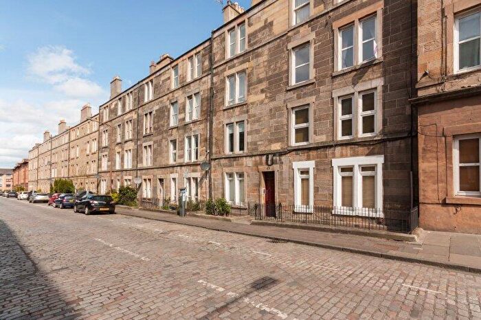 3 Bedroom Flat To Rent In , Downfield Place, Edinburgh, EH11