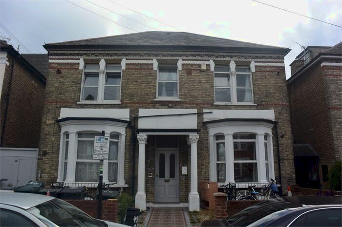 1 Bedroom Flat To Rent In Longley Road, London SW17