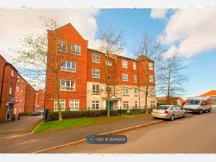 2 Bedroom Flat To Rent In The Square, West Bridgford, Nottingham, NG2