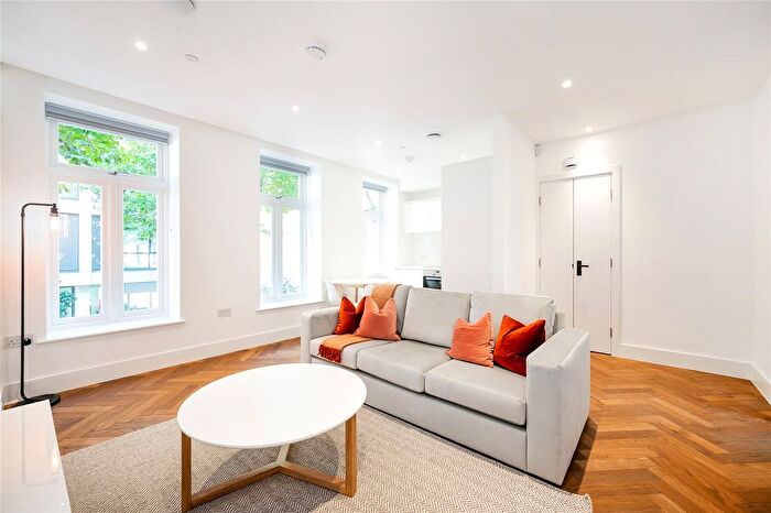 1 Bedroom Flat To Rent In Charlotte Street, Fitzrovia, London, W1T