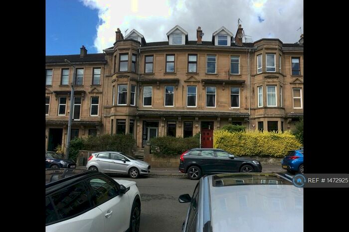 3 Bedroom Flat To Rent In Broomhill Avenue, Glasgow, G11