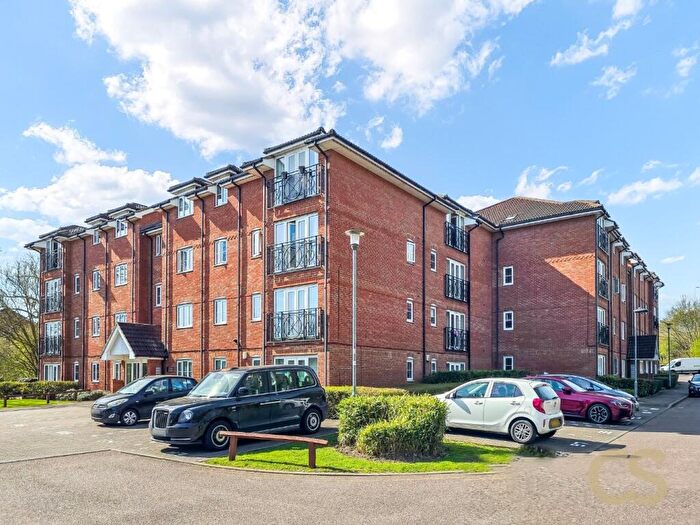 2 Bedroom Flat To Rent In Winnipeg Way, Broxbourne, Hertfordshire, EN10