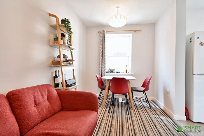 3 Bedroom Apartment To Rent In Exon Mews, Mount Pleasant Road, EX4