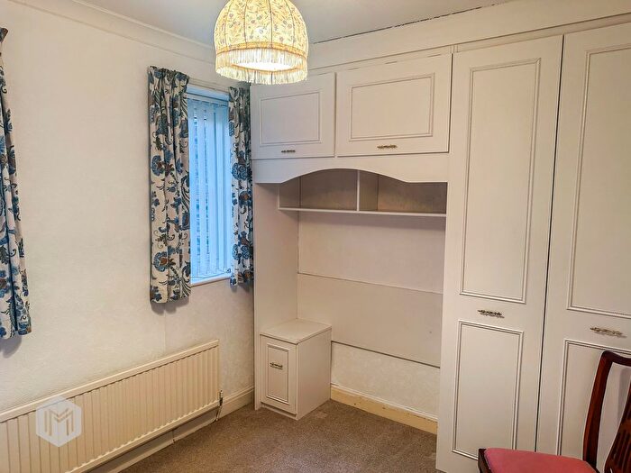 2 Bedroom Flat For Sale In Chorley New Road, Bolton, Greater Manchester, BL1