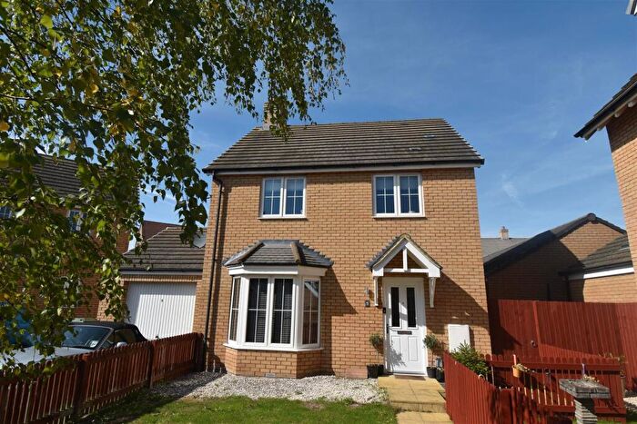 3 Bedroom Detached House For Sale In Arpins Pightle, Cranfield, Bedford, MK43