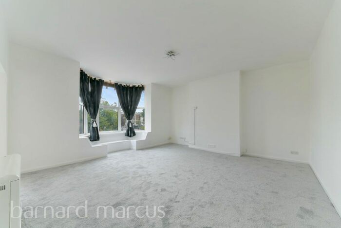 1 Bedroom Flat To Rent In Morland Road, Addiscombe, Croydon, CR0