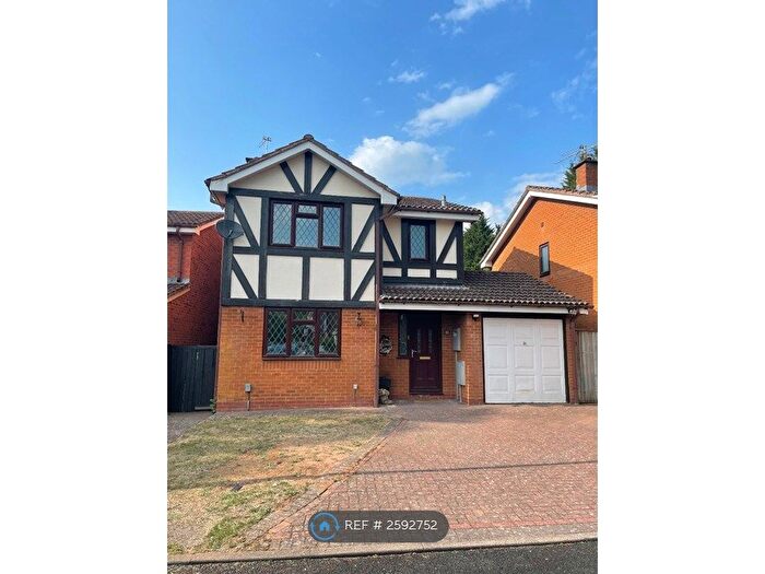 3 Bedroom Detached House To Rent In Stephenson Close, Leamington Spa, CV32