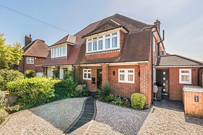 3 Bedroom Semi Detached House For Sale In Elmcroft Drive, Chessington, KT9