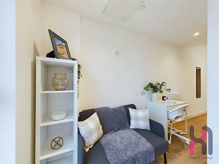 Studio To Rent In Frederick Road, Salford, M6